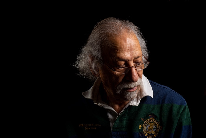 درباره محمد گروگان